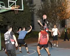 ayx.com-顶尖球队在比拼中展现出非凡实力(顶尖球队在比拼中展现出非凡实力的例子)  第2张